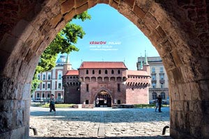 马内二度破门，利物浦进球无缘胜利