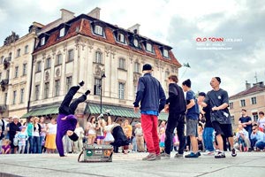 门兴主场大胜弗赖堡，豪取三分